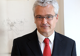 Dr. Wolfgang Riha